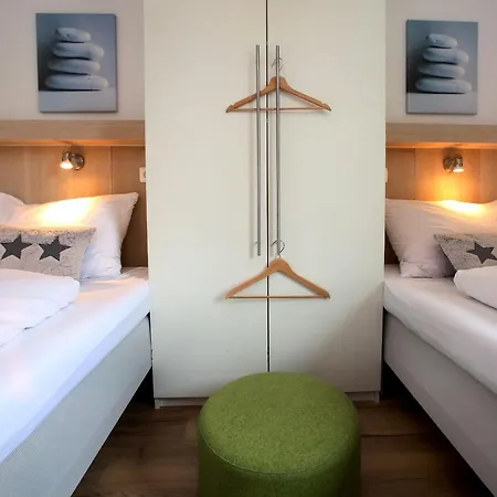 Annika Summer Card Included