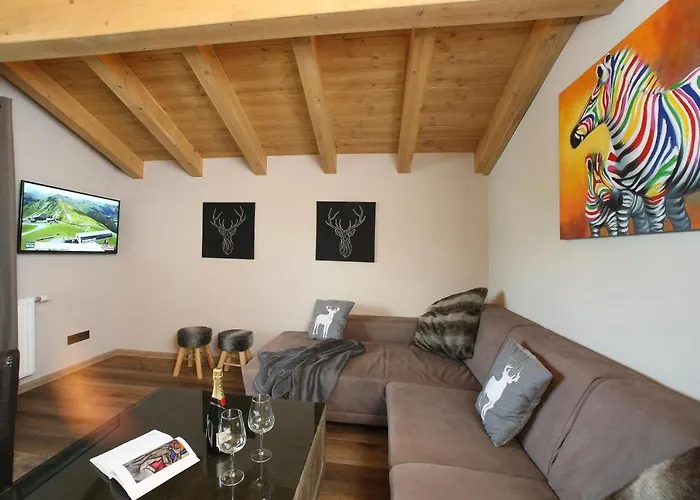 Daire Annika Summer Card Included